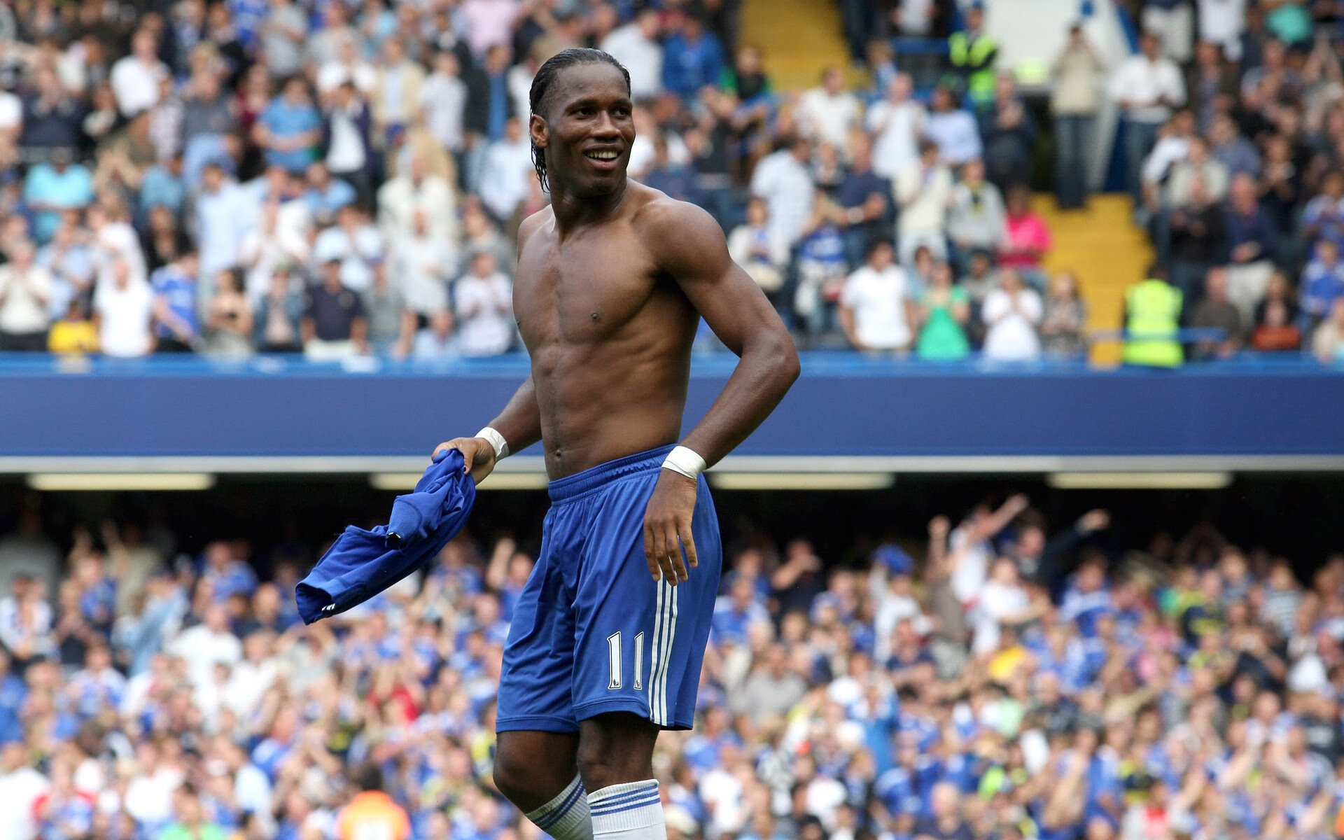 熊猫直播APP-今夜阿圭罗才是存在感王者，当足球巨星成为NBA季后赛的流量密码